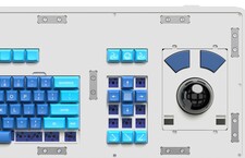 Het bovenpaneel wordt magnetisch bevestigd en het trackball-circuit klikt vast om het numpad te vervangen (Afbeeldingsbron: Atomic)