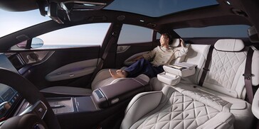 Het interieur van de Denza Z9S
