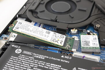 Primaire M.2 PCIe4 x4 2280 NVMe SSD met aluminium afscherming verwijderd