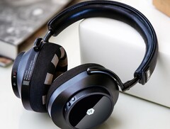 De nieuwste EEG-hoofdtelefoon van Neurable is zowel lichter als betaalbaarder. (Afbeeldingsbron: Neurable)