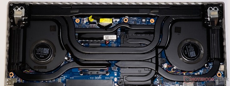 De Scar 16 gebruikt een koelsysteem met drie ventilatoren en zeven heatpipes, met vloeibaar metaal op zowel de CPU als de GPU