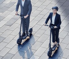 De Xiaomi Electric Scooter 4 Pro (2e generatie) werd vorig jaar mei wereldwijd gelanceerd. (Afbeelding Bron: Xiaomi)