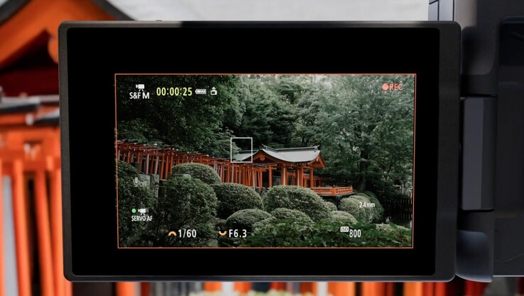 Dankzij een 3" vari-angle touchscreen kunnen filmmakers eenvoudig hoge of lage opnames kaderen.
