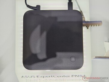 Asus ExpertCenter PN54 vingerafdruksensor (bron: Notebookcheck)