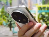 Een diepgaande teardown video toont de interne onderdelen van de Vivo X200 Ultra (Afbeelding bron: Wekihome)