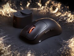 SteelSeries Rival Pro (afgebeeld) heeft een ergonomische vorm.
