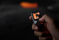 De Hohem iSteady M7 wordt geleverd met een afneembare touchscreen controller (Afbeelding bron: Hohem)