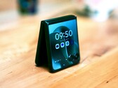 Zowel chique als flexibel: De Motorola Razr 60 Ultra. (Afbeeldingsbron: Florian Schmitt/Notebookcheck)