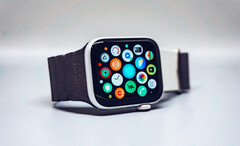 De Apple Watch krijgt met watchOS 9 onder meer een nieuwe energiebesparende modus. (Afbeelding bron: Simon Daoudi)