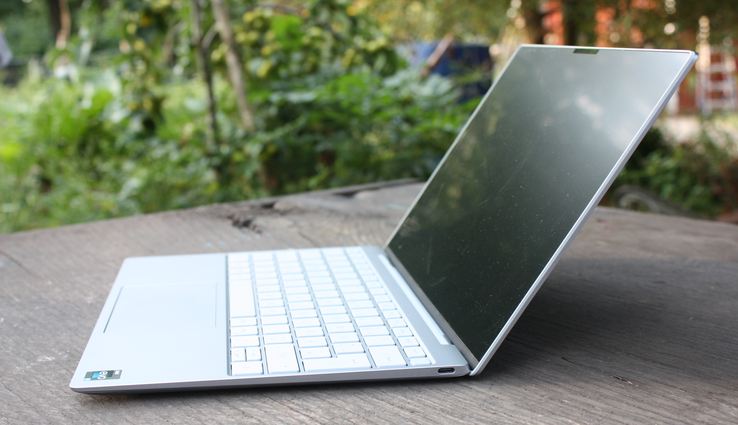 XPS 13 9315 low-end variant met een helder FHD+ InfinityEdge-scherm en een energiezuinige Core i5-1230U XPS 13 9315 low-end variant met een helder FHD+ InfinityEdge-scherm en een energiezuinige Core i5-1230U