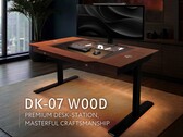 Lian Li DK-07 Houten bureau-PC opstelling.