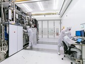 Nederlandse rechtbank sluit ex-ASML- en NXP-ingenieur op voor het doorgeven van chipgeheimen aan Rusland. Afgebeeld: ASML Cleanroom EUV (Afbeeldingsbron: ASML)