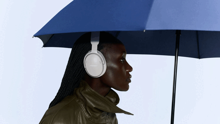 De batterijduur bedraagt maximaal 24 uur, of 18 uur wanneer Immersive Audio is ingeschakeld, waarbij een snellading van 15 minuten 2,5 uur extra gebruiksduur oplevert.