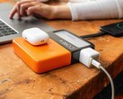 De CorePlus is een modulaire powerbank met een stopcontact (Afbeelding bron: CorePlus)