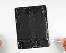 De Apple iPad is bijna onmogelijk te repareren, en dure vervangingsonderdelen maken reparaties minder aantrekkelijk. (Afbeeldingsbron: iFixit)