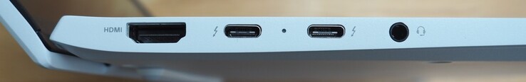 Links: HDMI, 2x USB-C 4 gen 3x2 (Power Delivery, DisplayPort, Thunderbolt 4), 3,5 mm