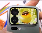 De Xiaomi 17 Pro en het secundaire scherm op de achterkant ondergaan een duurzaamheidstest (Foto bron: JerryRigEverything)