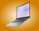 De IdeaPad Slim 5 14ARP10 zal naar verwachting uiteindelijk verkrijgbaar zijn in meer kleuren dan de hier getoonde variant ‘Luna Grey’.