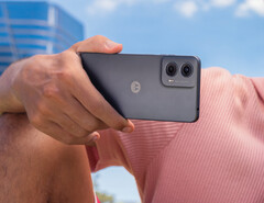 De Moto G24 wordt geleverd met Android 14 in vier kleuropties. (Afbeeldingsbron: Motorola)