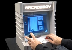 De Arcadeboy verandert een Game Boy in een arcademachine met 12-inch scherm (bron: Chris Fletcher)