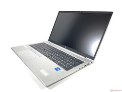 Review van de HP EliteBook 850 G8. Apparaat geleverd met dank aan: HP Store