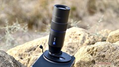 Naast de Vivo X300 Ultra wordt er ook een nieuwe teleconverter en een Vivo X300 Max verwacht; naar verluidt staat er ook een Vivo minicamera gepland voor 2026.