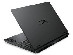 De HyperX Omen 15 weegt tussen de 2,2 kg en 2,3 kg, afhankelijk van de gekozen variant. (Afbeeldingsbron: HP)