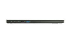 Acer Swift Edge 16 - Links - Poorten. (Afbeelding Bron: Acer)