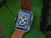 De Oppo Watch 3 Pro zal wedijveren met de Galaxy Watch5 Pro, maar voorlopig alleen in China. (Afbeelding bron: @UniverseIce)