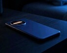 De Sharp Aquos R11 is voorzien van een RGB-ledstrip in de cameramodule.