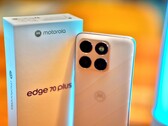 De Motorola Edge 70 Plus is eigenlijk goedkoper en iets soberder uitgevoerd dan de Edge 70.