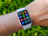 De Smart Band 10 Pro (afbeelding) heeft een 1,74-inch AMOLED-scherm