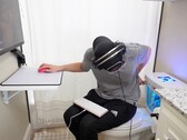 Basically Homeless heeft een volledige gaming PC gebouwd in een toiletsysteem, en een vrij krachtige ook. (Afbeelding bron: Basically Homeless)