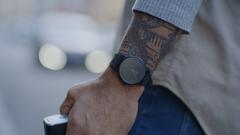 De NORM 1 smartwatch heeft een verborgen OLED-scherm en gezondheidsgerelateerde functies. (Afbeelding bron: NORM via Kickstarter)