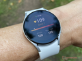 De Galaxy Watch5-serie behoudt de grote schermranden van de Galaxy Watch4 voor touch-based navigatie. (Afbeelding bron: NotebookCheck)