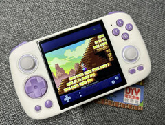 De RG Cube zou krachtig genoeg moeten zijn om Gamecube- en PlayStation 2-games te emuleren. (Afbeeldingsbron: Discord)