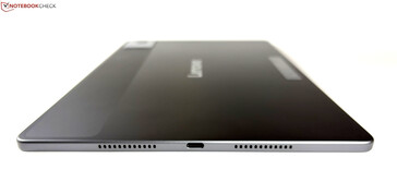 Rechts: Luidspreker, USB-C 2.0, luidspreker