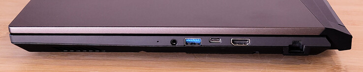 Combo headset-poort, USB-A 3.2 Gen 1, USB-C 3.2 Gen 1 met DisplayPort; HDMI 2.1 (4K/120 Hz, 8K/60 Hz), RJ 45 (GBit/s LAN, 10/100/1000)