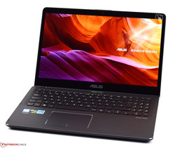 De Asus ZenBook Flip 15, geleverd door notebooksbilliger.de