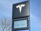 Sommige Tesla Superchargers zijn nu ingesteld als tankstations (afbeelding: c_schwarzer/X)