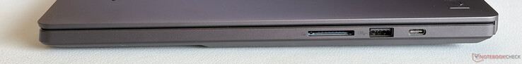 Juist: SD-kaartlezer (UHS-II), USB-A 3.2 Gen. 2 (10 Gbps), USB-C 3.2 Gen. 2 (10 Gbps, DisplayPort, Power Delivery)