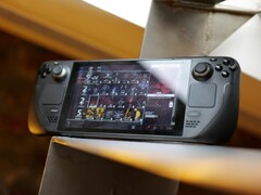 Een Steam Deck zittend op een tafel (Afbeelding bron: Petar via Unsplash; bijgesneden)