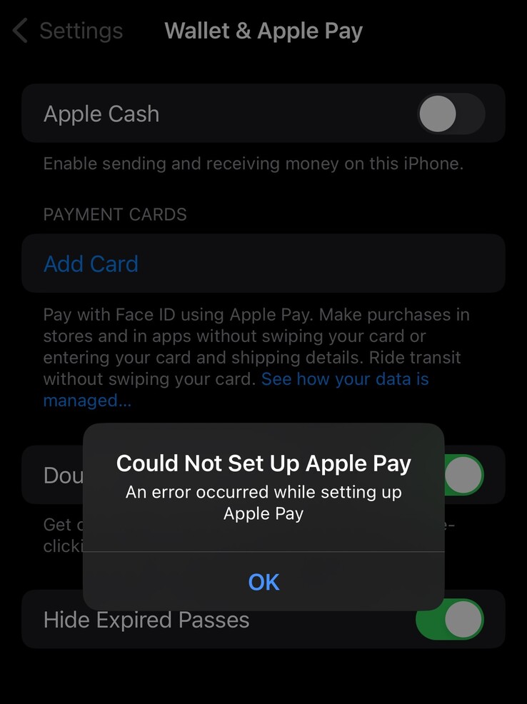 Apple Pay geeft een foutmelding nadat de iPhone 15 Pro draadloos is opgeladen met de BMW-lader. (Afbeelding Bron: MacRumors)