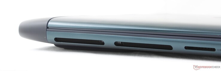 Links: SD-kaartlezer, 3,5 mm headset