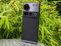We hebben de Nubia Z70S Ultra beoordeeld (Afbeeldingsbron: Daniel Schmidt)
