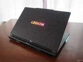 Extravagant, niet alleen qua hardware: Lenovo Legion 9 18. (Afbeeldingsbron: Notebookcheck)