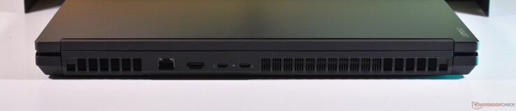 achterkant: 2,5GBit-RJ45, HDMI, 2x Thunderbolt 5