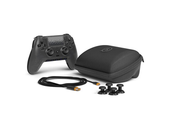 De Scuf Omega wordt geleverd met extra accessoires, waaronder een etui.