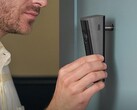 De Ring Peephole Camera 2K verandert een bestaand deurspionnetje in een slimme beveiligingscamera zonder dat er geboord hoeft te worden