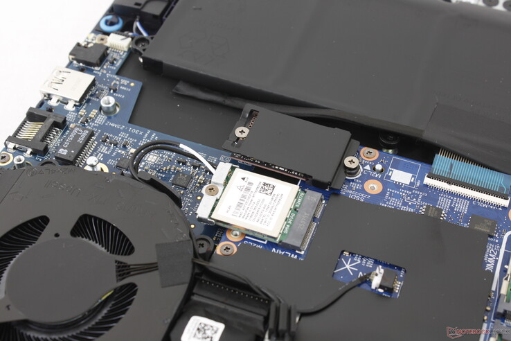 De verwijderbare Mediatek MT7925 wordt standaard geleverd voor ondersteuning van Wi-Fi 7 en Bluetooth 5.4